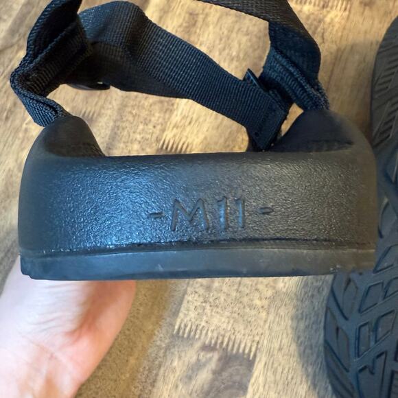 Chaco Men’s Z/2 Classic One-Strap Performance Hiking Watersport Sandal BLK Sz 11 - Picture 10 of 10